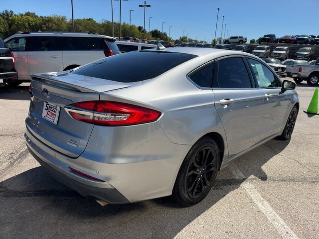 Used 2020 Ford Fusion SE w/ Equipment Group 151A FWD image 7