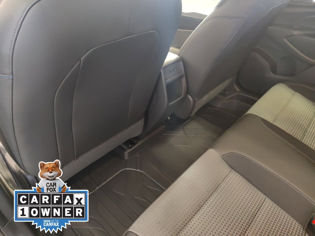 Used 2025 Chevrolet Trax LT FWD image 32