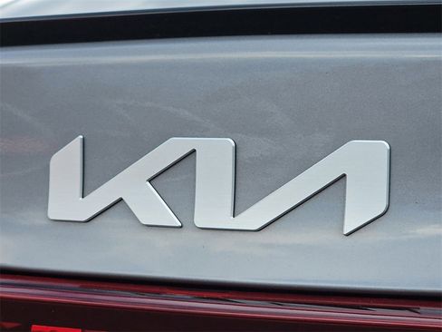 Certified 2023 Kia Forte GT-Line image 28