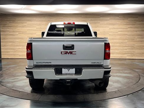 Used 2018 GMC Sierra 3500 Denali w/ Duramax Plus Package AWD/4WD image 19