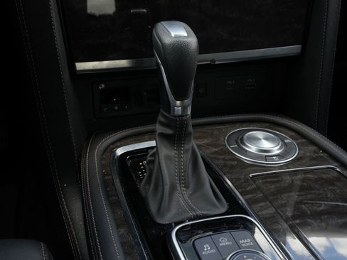 Used 2023 Nissan Armada Platinum w/ Captain's Chairs Package RWD image 13