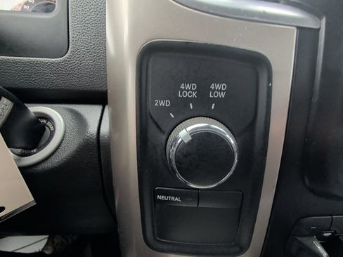 Used 2015 RAM 2500 SLT w/ Luxury Group image 22