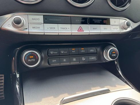 Used 2019 Kia Stinger GT2 RWD image 19