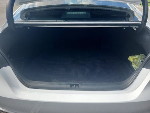 Used 2023 Toyota Camry SE FWD image 7