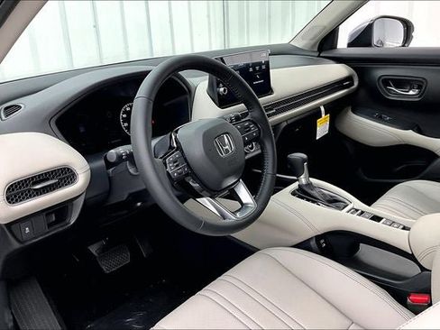 New 2026 Honda HR-V EX-L image 8
