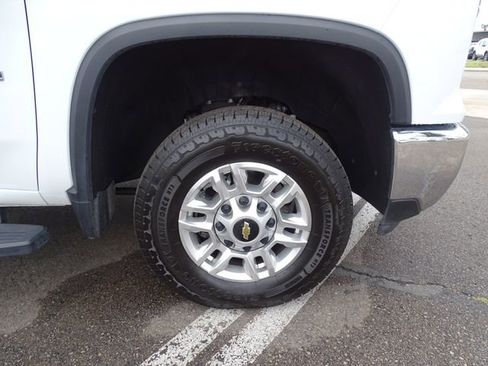 Certified 2025 Chevrolet Silverado 2500 LT w/ Convenience Package image 7