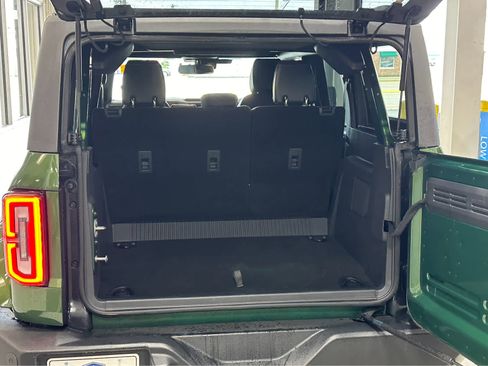 Used 2025 Ford Bronco Outer Banks image 11