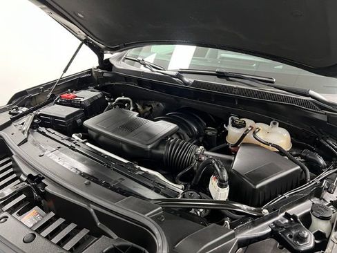 Used 2025 Chevrolet Suburban LT w/ Comfort Package image 62