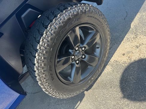 Used 2019 RAM 1500 Express w/ Express Value Package AWD/4WD image 8