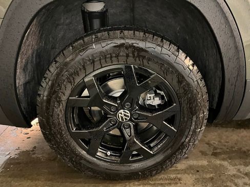 New 2026 Volkswagen Atlas Peak Edition AWD/4WD image 30