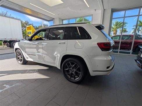 Used 2019 Jeep Grand Cherokee Limited X image 10