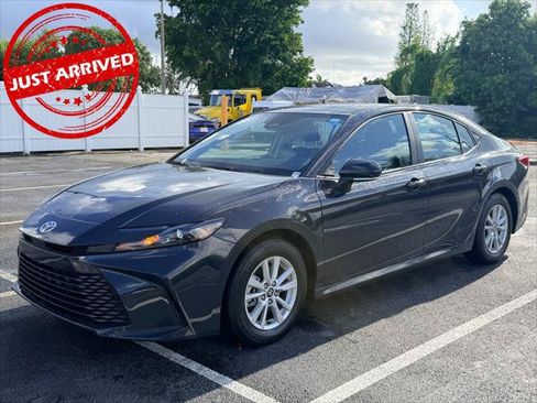 Used 2026 Toyota Camry LE FWD image 1