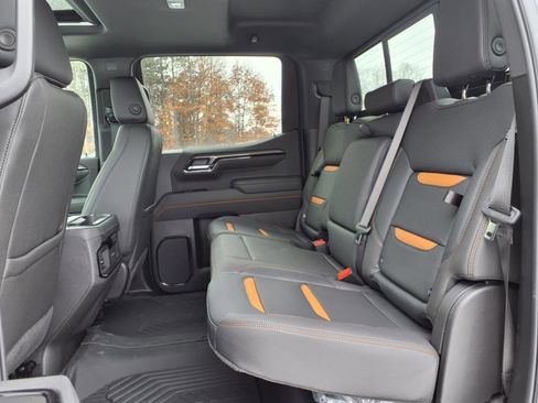 New 2025 GMC Sierra 1500 AT4 w/ AT4 Premium Package image 8