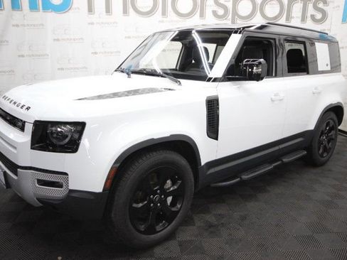 Used 2020 Land Rover Defender 110 SE image 1