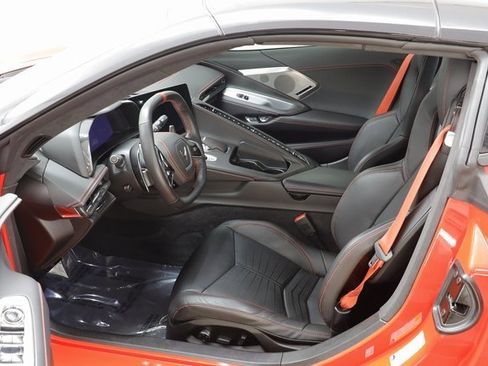 Used 2023 Chevrolet Corvette Stingray Premium Conv w/ Z51 Performance Package image 6