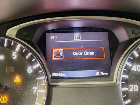 Used 2016 Nissan Altima 2.5 SR FWD image 22