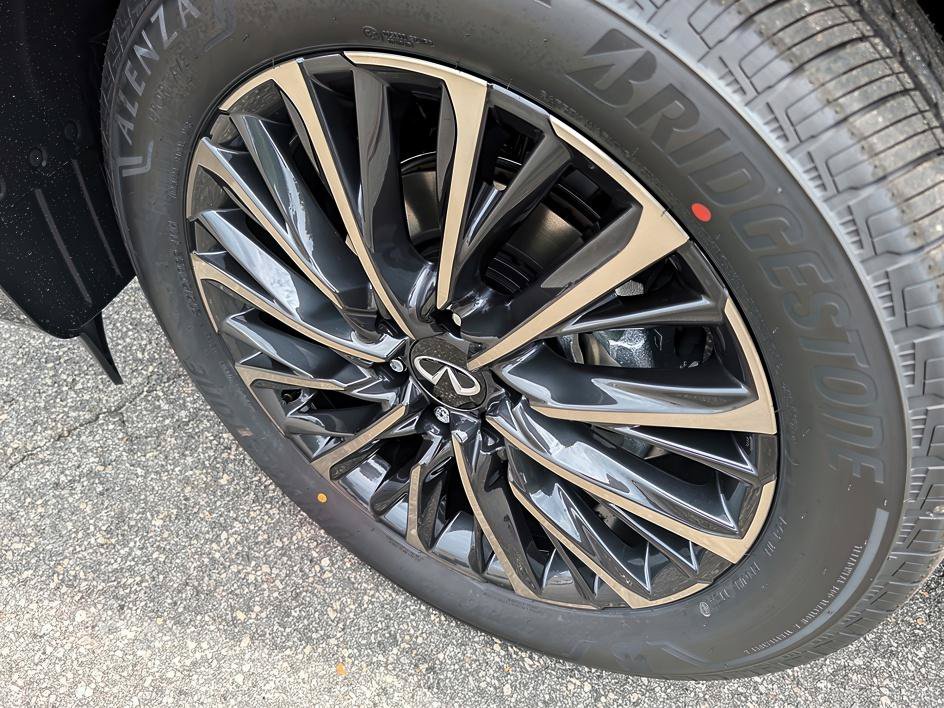 New 2027 INFINITI QX80 Autograph w/ Premium Cargo Package AWD/4WD image 8