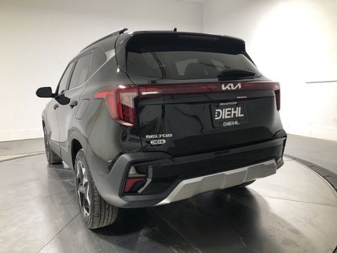 New 2025 Kia Seltos EX image 9