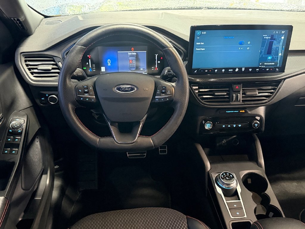 Used 2024 Ford Escape ST-Line w/ Tech Pack #1 FWD image 12