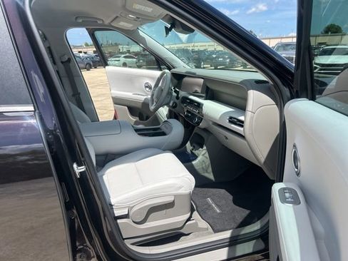 Used 2026 Hyundai Palisade SEL FWD image 3