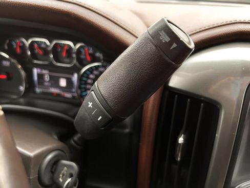 Used 2018 Chevrolet Silverado 2500 High Country w/ Duramax Plus Package image 25