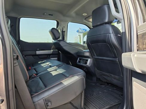 Used 2024 Ford F250 Lariat w/ Lariat Ultimate Package AWD/4WD image 6