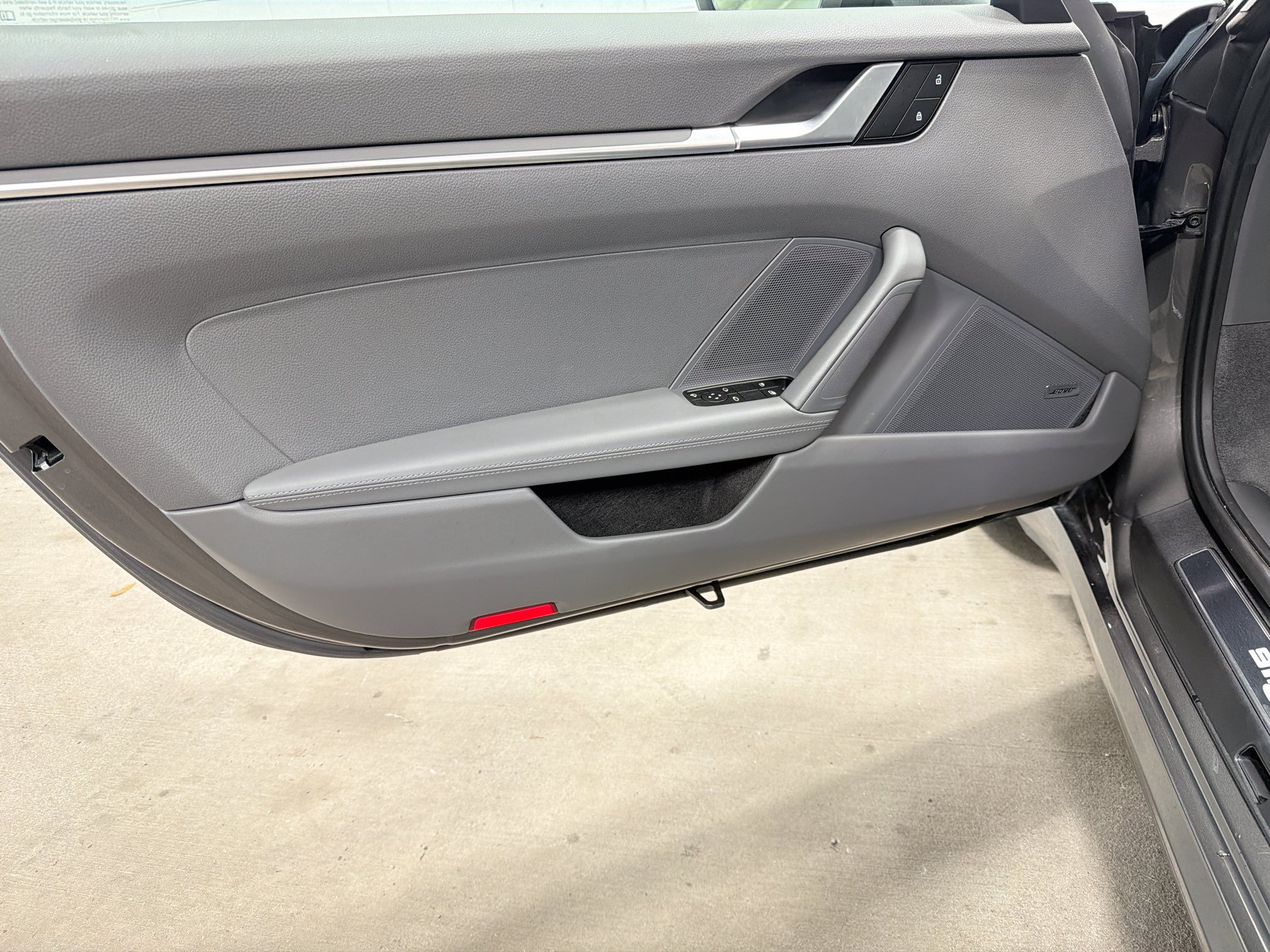 Certified 2024 Porsche 911 Carrera RWD image 20