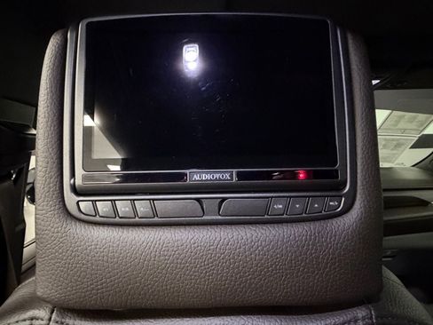 Used 2022 GMC Yukon XL Denali AWD/4WD image 44
