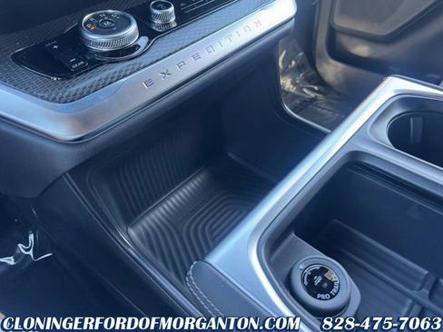 New 2026 Ford Expedition Max Platinum w/ Stealth Performance Package AWD/4WD image 29