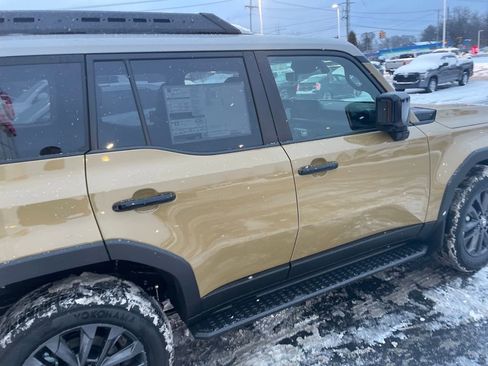 New 2026 Toyota Land Cruiser Base image 17