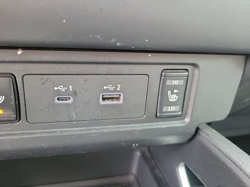 Used 2022 Nissan Frontier SV image 21