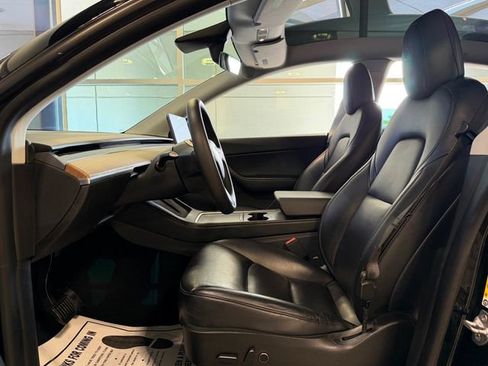 Used 2021 Tesla Model Y Long Range AWD/4WD image 10