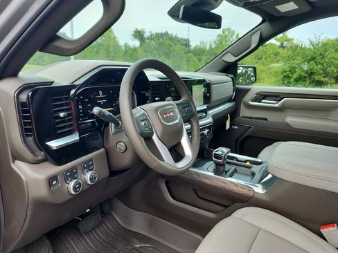 New 2026 GMC Sierra 1500 SLT w/ SLT Premium Plus Package image 14