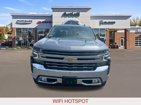 Used 2022 Chevrolet Silverado 1500 LTZ image 3