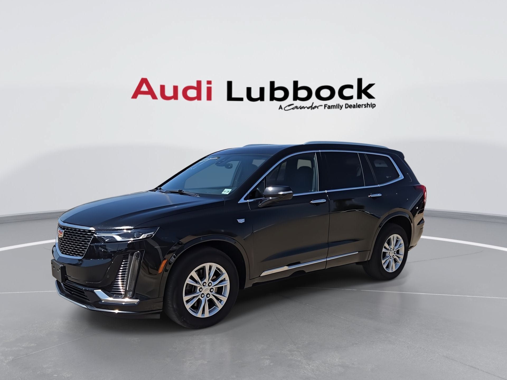 Used 2024 Cadillac XT6 Luxury AWD/4WD image 4