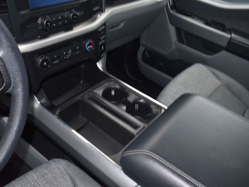 Certified 2022 Ford F150 XLT w/ XTR Package image 15