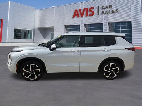 Used 2024 Mitsubishi Outlander SEL image 10