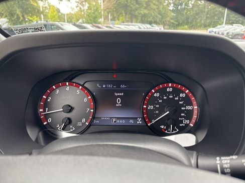 New 2026 Nissan Frontier PRO-4X w/ Pro-4x Convenience Package image 10