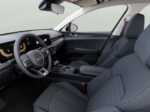 New 2026 Kia K5 LXS FWD image 13