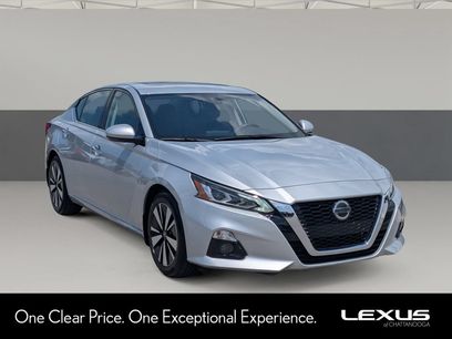 Used 2021 Nissan Altima 2.5 SL