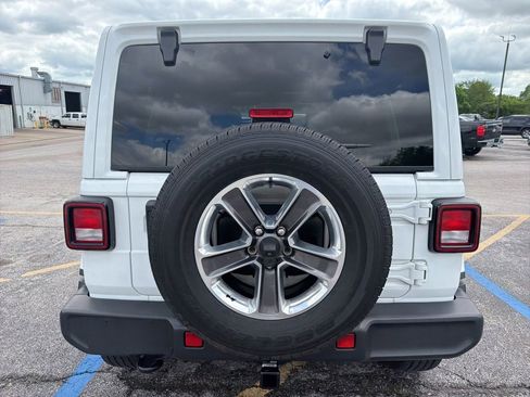 Used 2020 Jeep Wrangler Unlimited Sahara w/ Uconnect 4C Nav & Sound Group AWD/4WD image 6