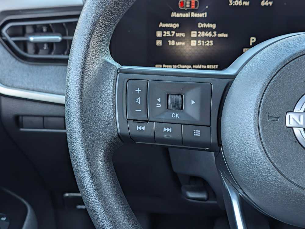 Used 2026 Nissan Kicks SV w/ SV Premium Package AWD/4WD image 30