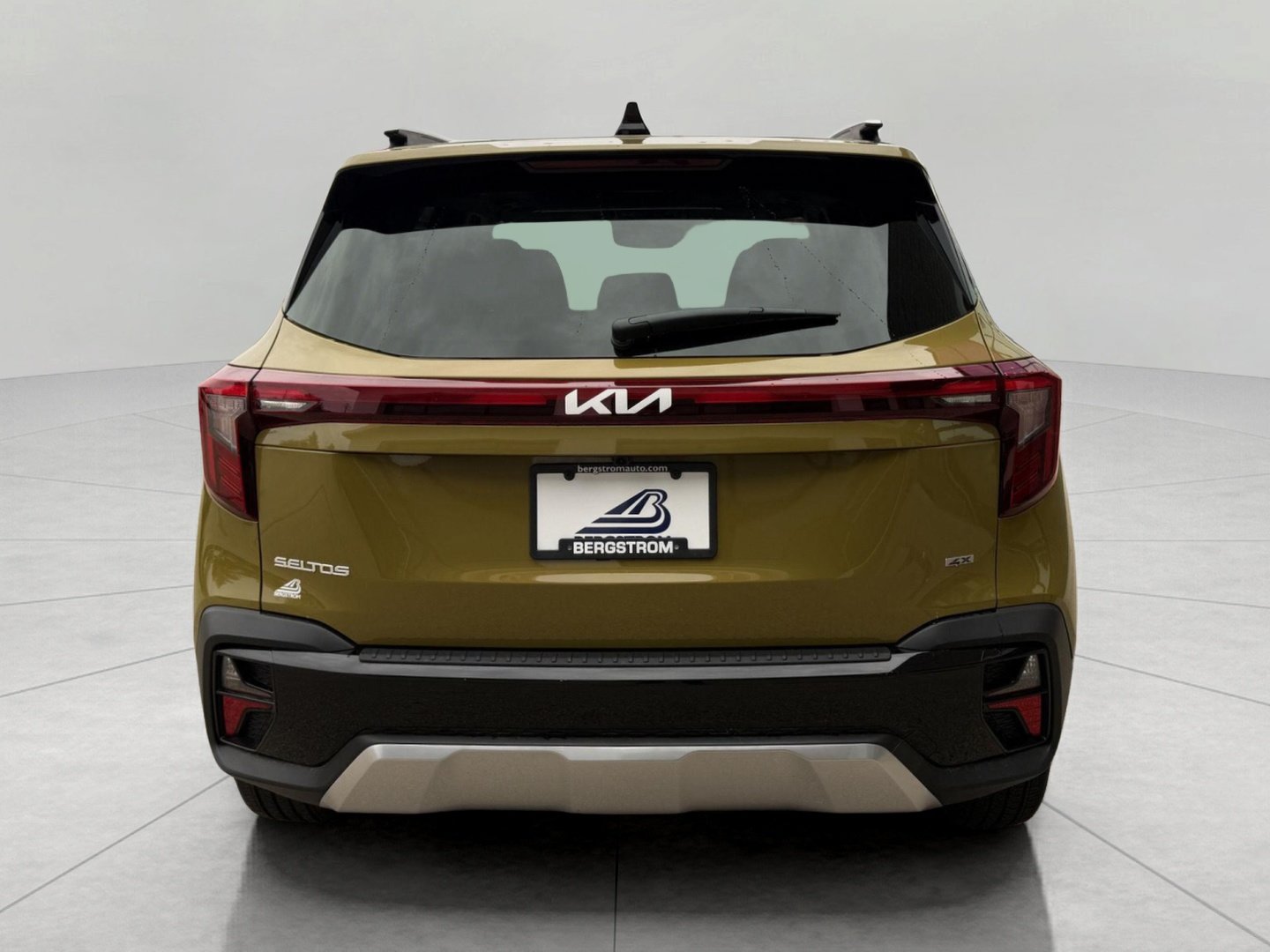 Used 2024 Kia Seltos SX w/ SX Sunroof Package AWD/4WD image 11