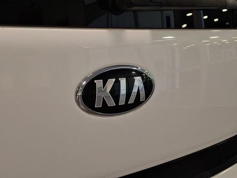 Used 2015 Kia Soul FWD image 28