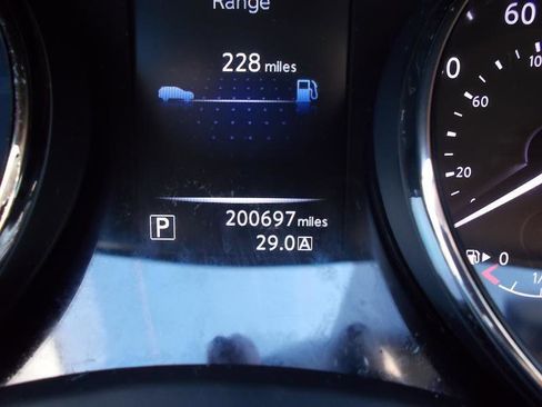 Used 2016 Nissan Rogue SV image 35