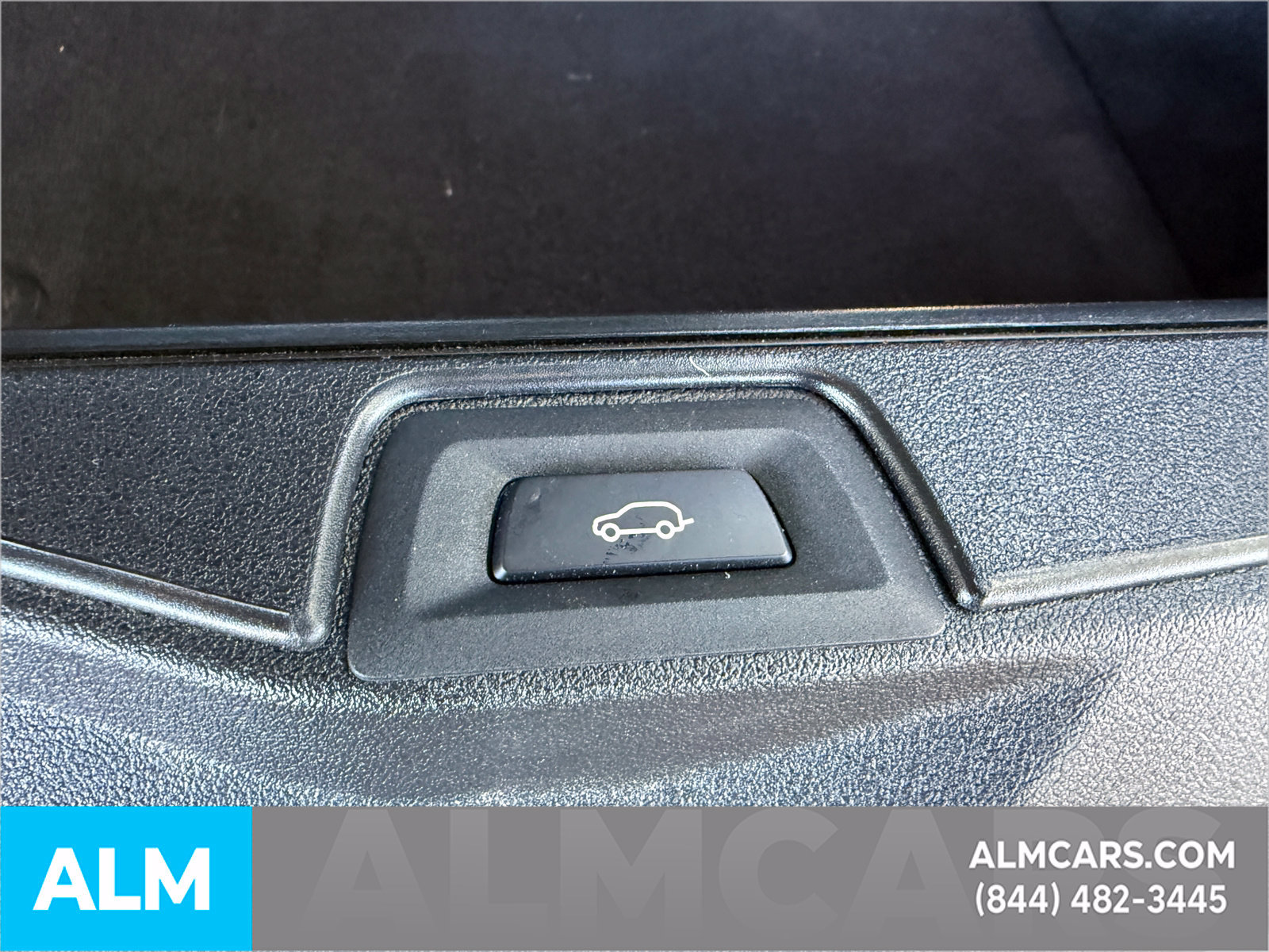 Used 2024 BMW X5 xDrive40i w/ Parking Assistance Package AWD/4WD image 12