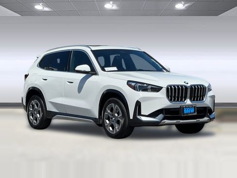 Used 2025 BMW X1 xDrive28i w/ Convenience Package AWD/4WD image 6