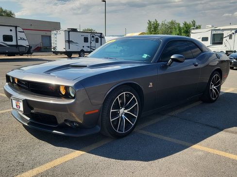 Used 2015 Dodge Challenger R/T Scat Pack w/ Scat Pack Stripe Group RWD image 5