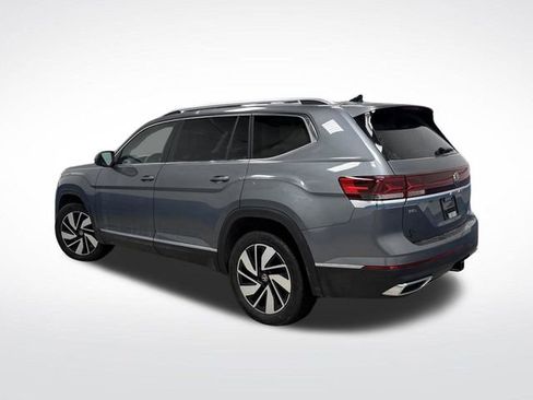Used 2024 Volkswagen Atlas SEL image 3