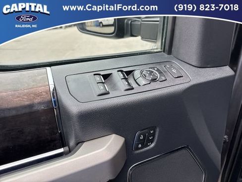 Used 2022 Ford F350 Lariat image 20